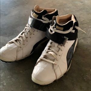 Puma high Top golf shoes